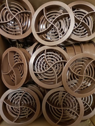 10x brown plastic - 10x,