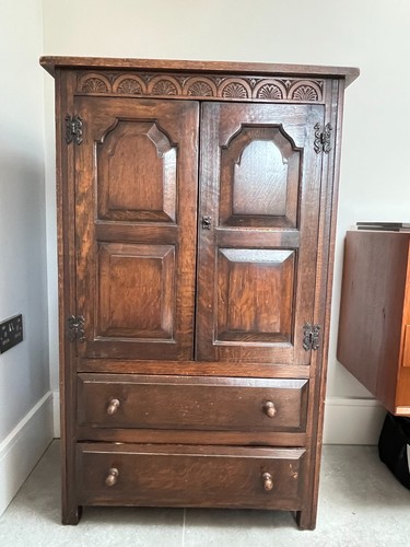 Vintage tudor oak - vintage, old
