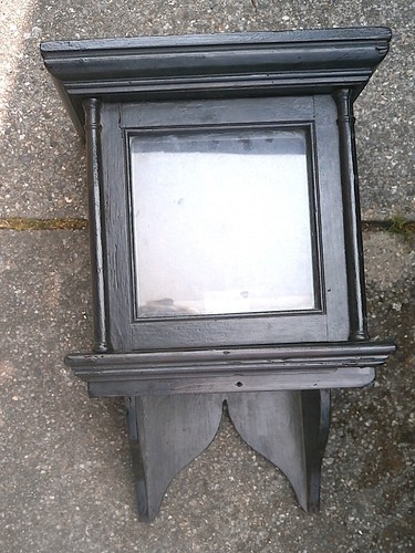 Small hooded clock case - ,