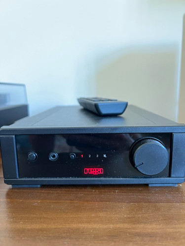 Rega amplifier excellent - rega, io