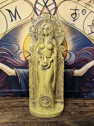 Brigid brighid goddess - brigid, statue