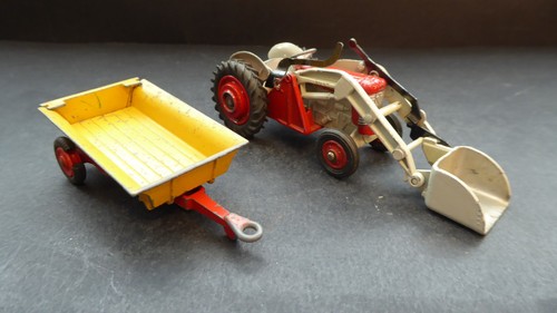Corgi toys farm - toys,