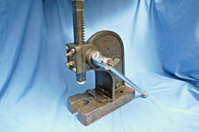 1 Ton Arbor press in used condition