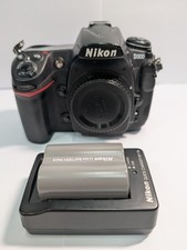 NIKON D300 CAMERA WITH BATTERY