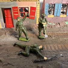 Vintage Lead Britains British Infantry Toy Soldiers in Gas Mask x3 D5