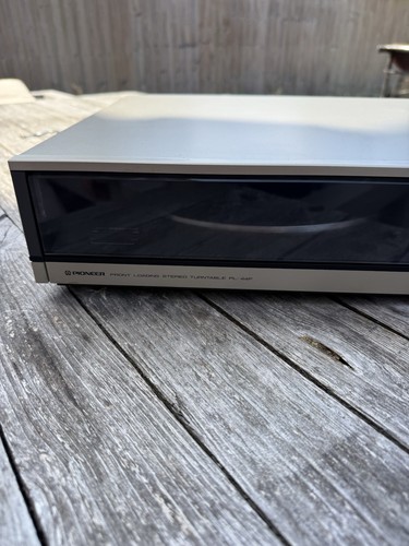 Pioneer 44f front - front, loading