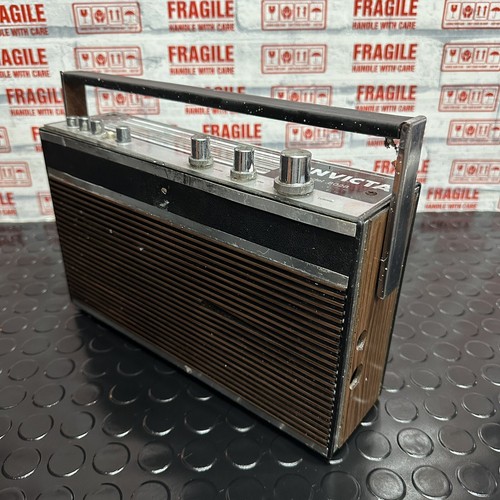 Invicta transistor radio - transistor,