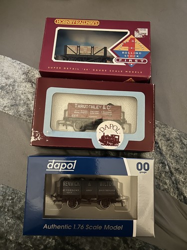 Dapol and hornby wagon - hornby,