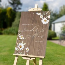 Wooden Daisy Wedding Welcome