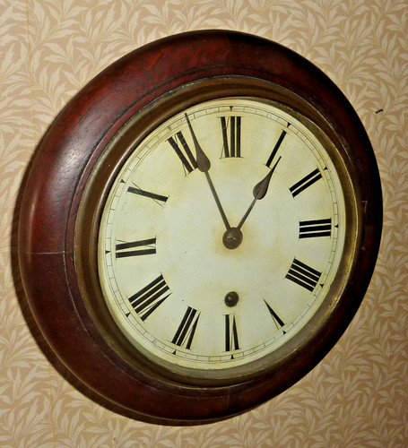 Mahogany cased circular - mahogany,