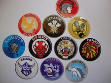 12 x   CROWN GREEN BOWLS