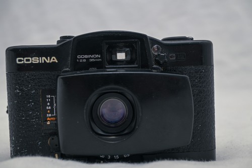 Cosina 35mm film camera - cx-2,