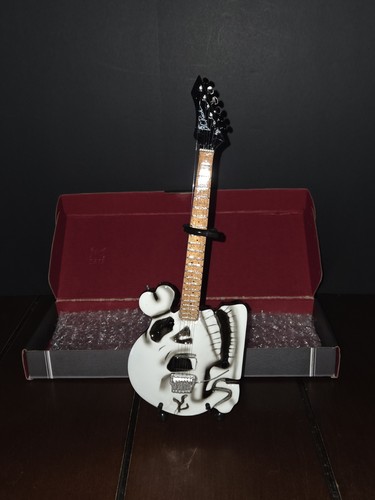 Rich deville skull axe - skull,