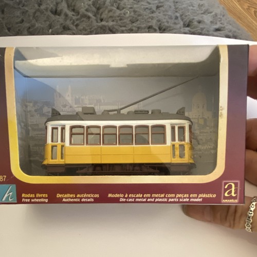 Lisbon tram - lisbon,