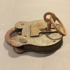 Antique Heavy SQUIRE PADLOCK