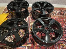4 x Porsche 18” Alloy Wheels