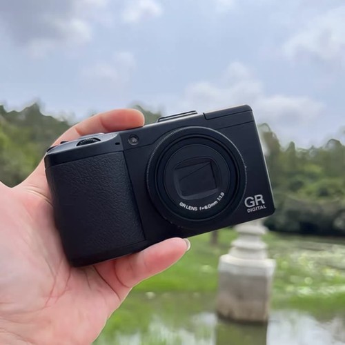 Ricoh digital iii 10 0mp - ricoh, 3