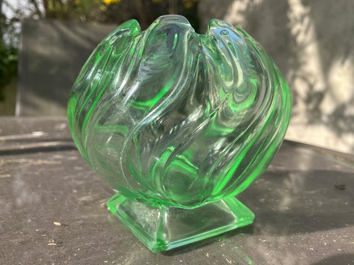 Vintage art deco - bagley, green