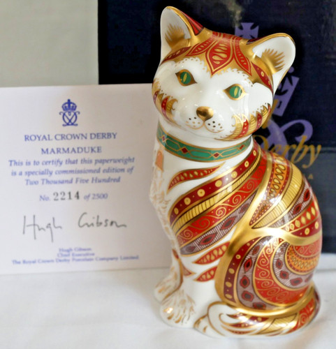 Ltd royal crown derby sitting - royal,