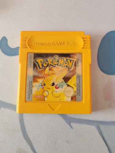 Pokémon yellow role playing - yellow,