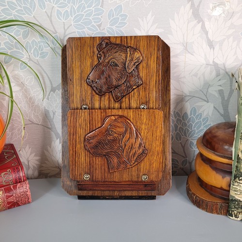 Vgt wood dog wall - , 2