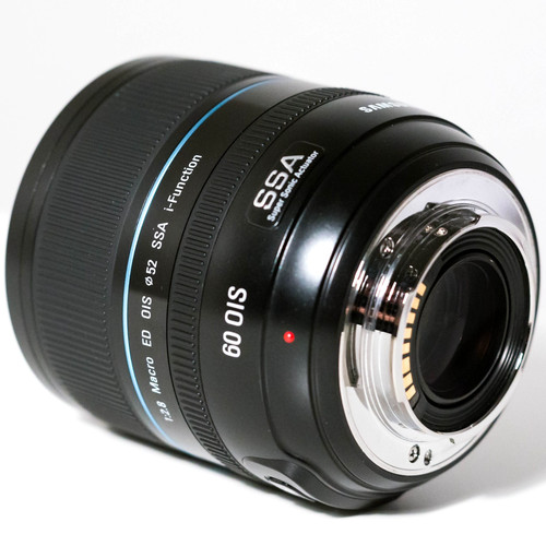 Samsung 60mm macro - f2.8,