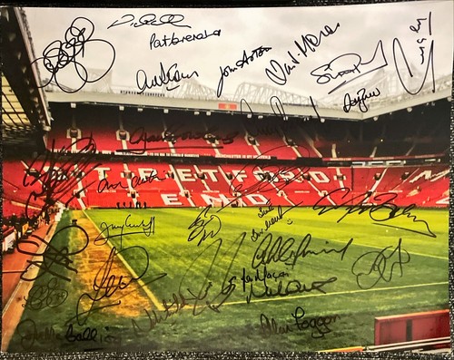 Signed manchester united - manchester,