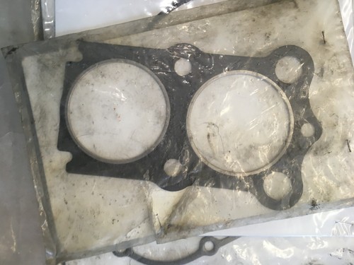 Kawasaki z1100b cylinder head - z1100b,