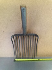 ANTIQUE PRIMITIVE COUNTRY FARM