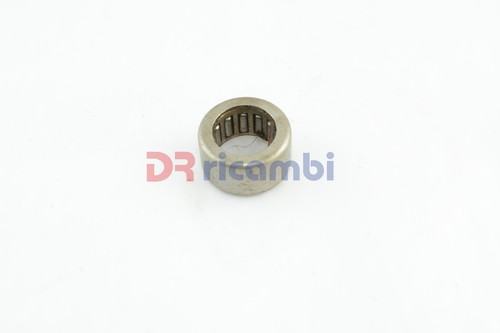 Roller bushing centered shaft - bushing,