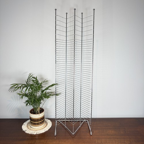 Vintage metal wire rack - vintage,