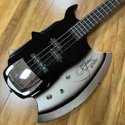 Cort gene simmons - gene, bass