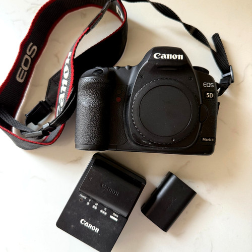 Canon eos mark digital - ii,