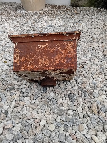 Cast iron gutter hopper - cast,