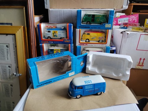 Boxed model vintage - boxed,
