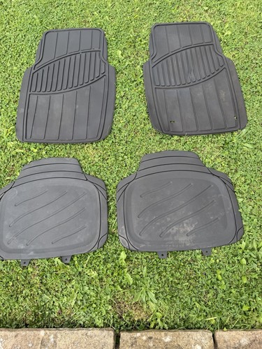 Universal car mats set 4 - of,