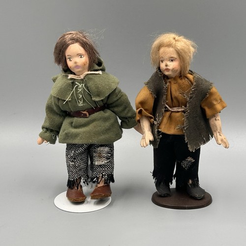 Dolls house miniature 12 - dolls,