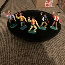 Timpo Vintage Wild West  Cowboys  Look ?