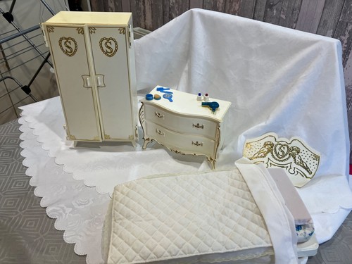 Sindy doll furniture used - sindy, furniture,