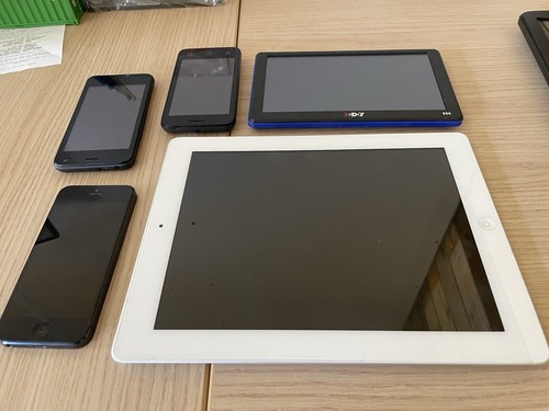 Electronics job lot iphone - job,