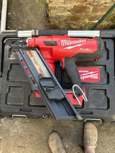 Milwaukee m18 ffn 18v - milwaukee,