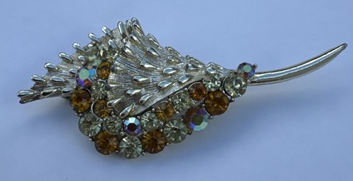 Vintage signed coro brooch pin - signed,