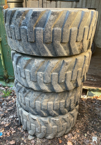 12 ply skid steer - 12-16.5,