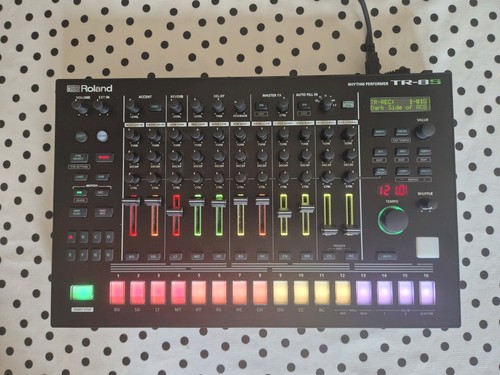Roland tr8s tabletop - roland,