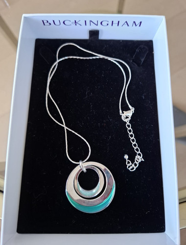 Buckingham jewellery necklace