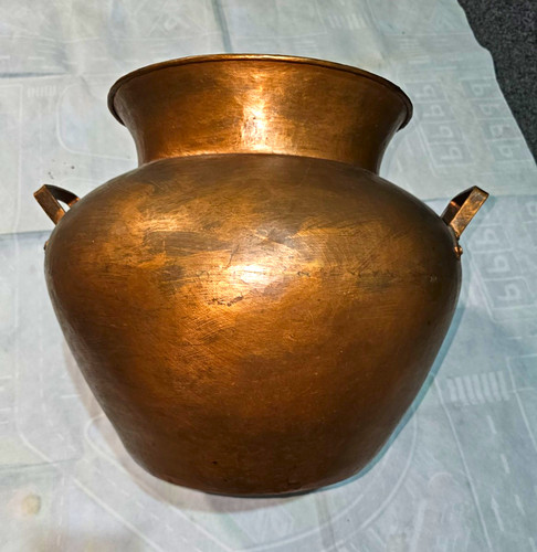 Large copper planter pot with - large,