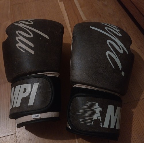 Boxing gloves vintage - boxing,