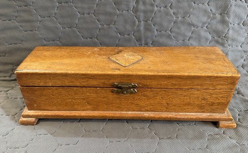 Antique wooden trinket - wooden, trinket/