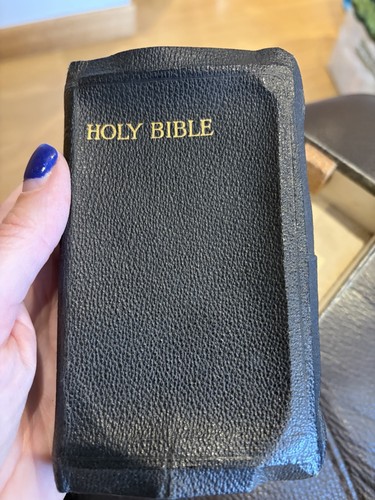 Small oxford text bible - small, pocket