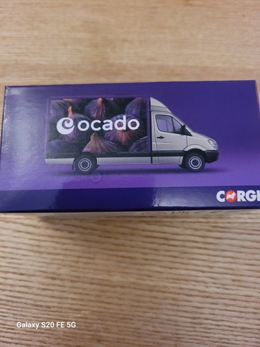 Corgi ocado toy van - corgi, grapes